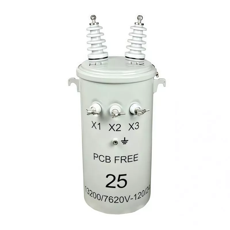 Como um transformador montado em poste de 50KVA melhora a eficiência da distribuição de energia?